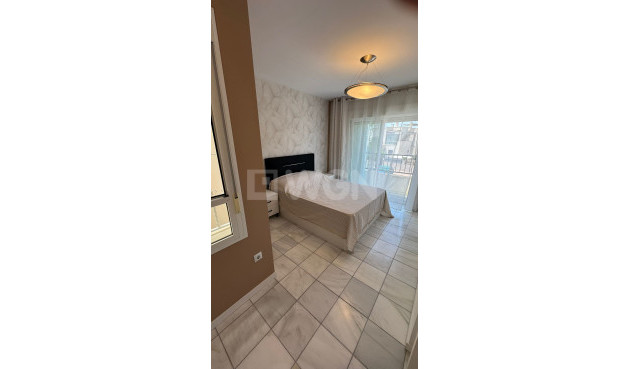 Resale - Villa - Torrevieja - Costa Blanca