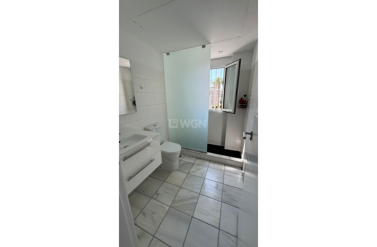 Resale - Villa - Torrevieja - Costa Blanca