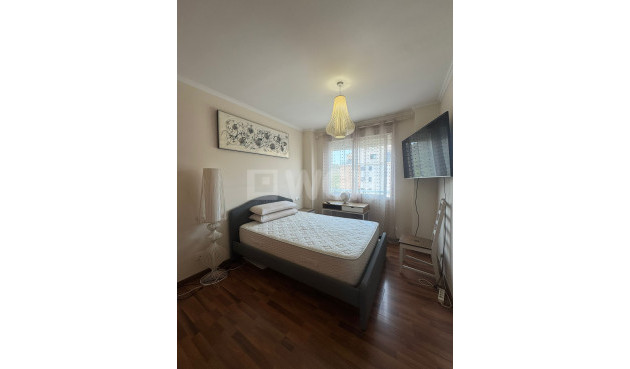 Odsprzedaż - Mieszkanie w bloku - Villajoyosa - Costa Blanca