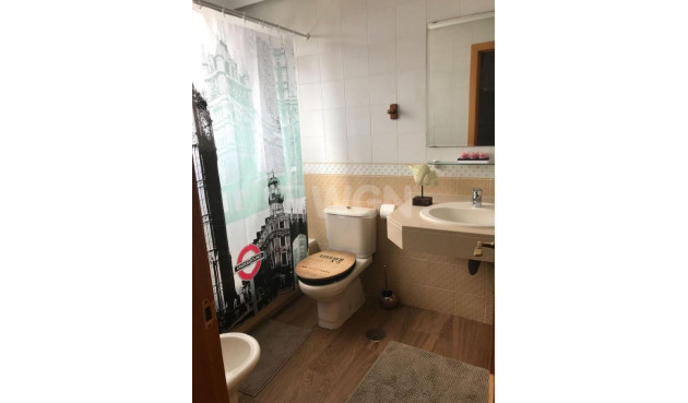 Odsprzedaż - Mieszkanie w bloku - Villajoyosa - Costa Blanca