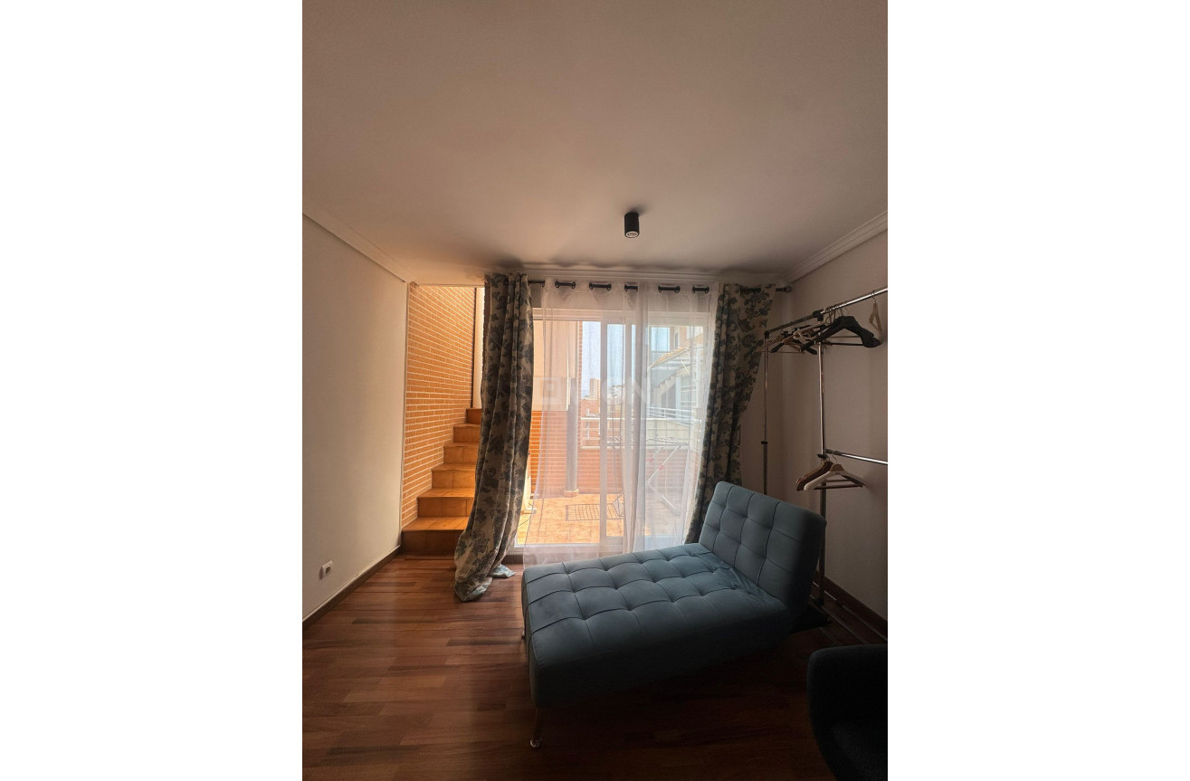 Odsprzedaż - Mieszkanie w bloku - Villajoyosa - Costa Blanca