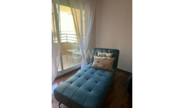 Odsprzedaż - Mieszkanie w bloku - Villajoyosa - Costa Blanca