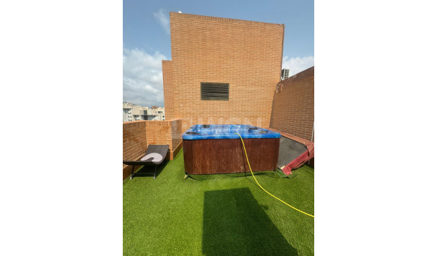 Odsprzedaż - Mieszkanie w bloku - Villajoyosa - Costa Blanca