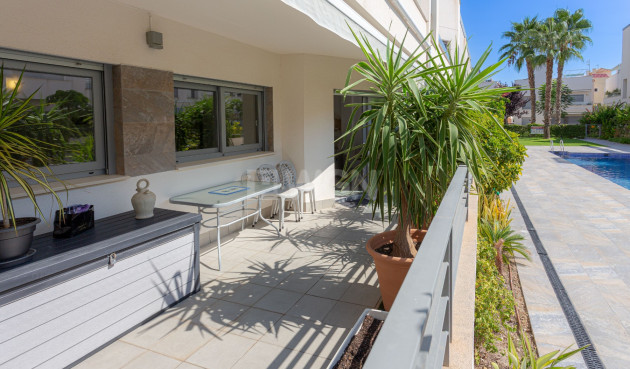 Resale - Apartment / flat - Torrevieja - Costa Blanca
