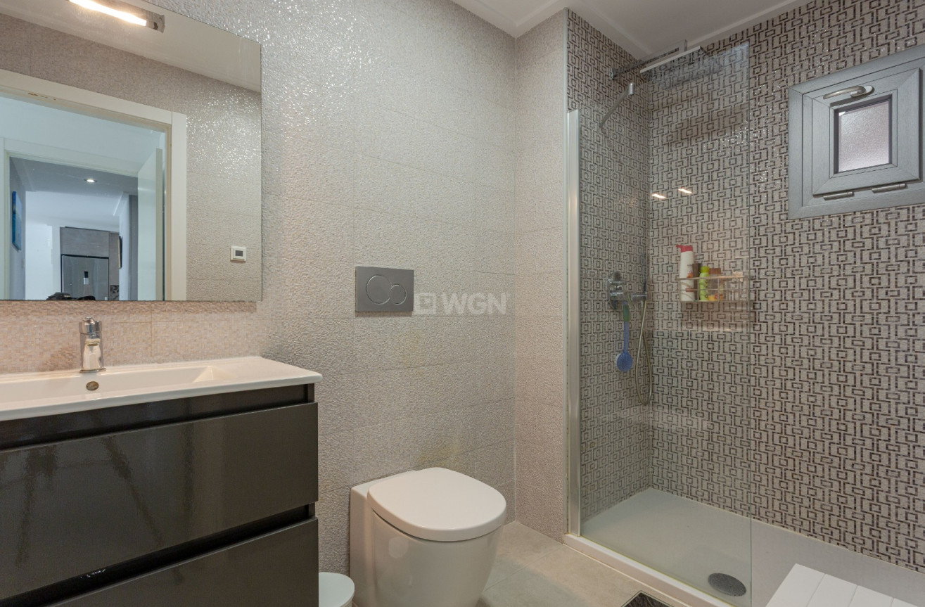 Resale - Apartment / flat - Torrevieja - Costa Blanca