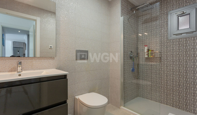 Resale - Apartment / flat - Torrevieja - Costa Blanca