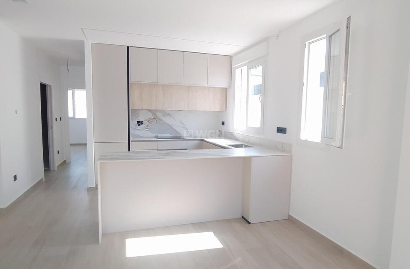 Odsprzedaż - Villa Penthouse - Torrevieja - aguas nuevas