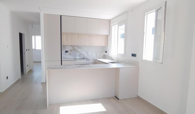 Odsprzedaż - Villa Penthouse - Torrevieja - aguas nuevas