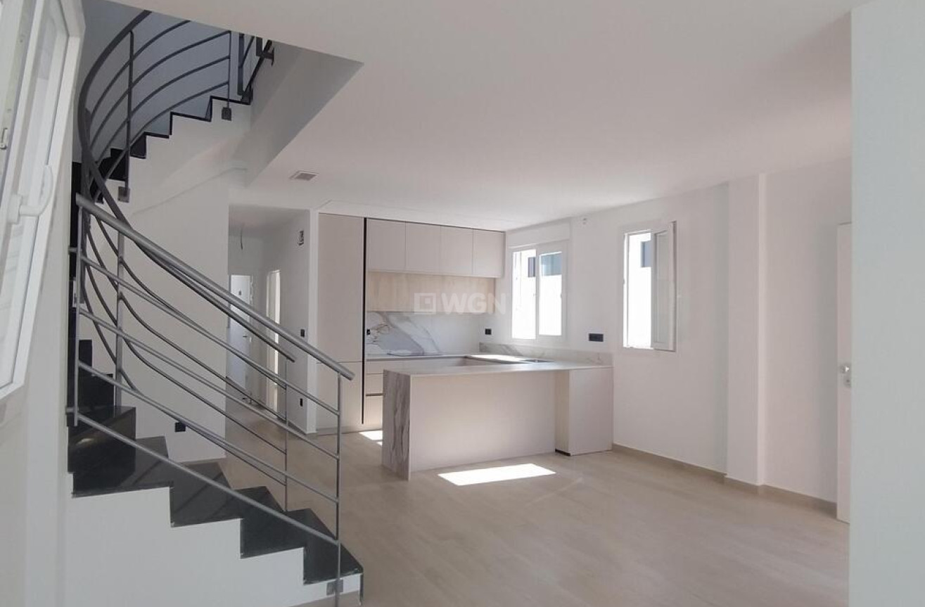 Odsprzedaż - Villa Penthouse - Torrevieja - aguas nuevas