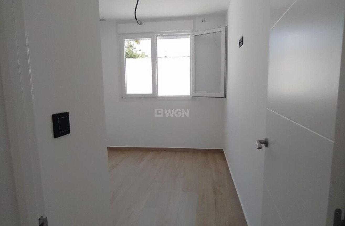 Odsprzedaż - Villa Penthouse - Torrevieja - aguas nuevas