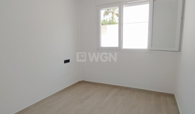 Odsprzedaż - Villa Penthouse - Torrevieja - aguas nuevas