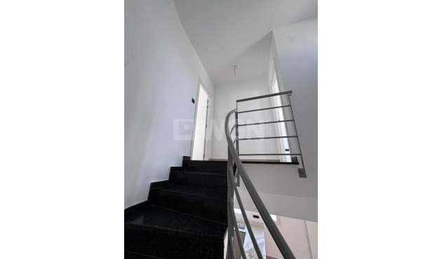 Odsprzedaż - Villa Penthouse - Torrevieja - aguas nuevas