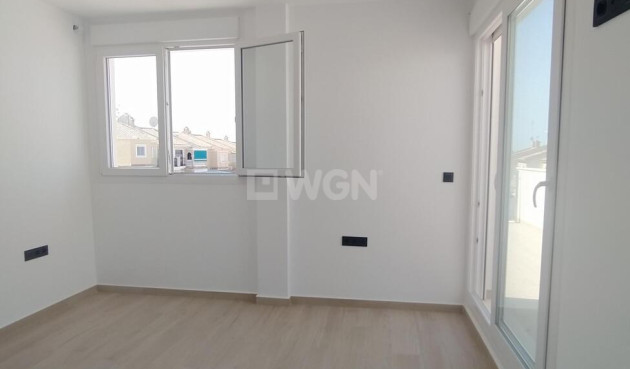 Odsprzedaż - Villa Penthouse - Torrevieja - aguas nuevas