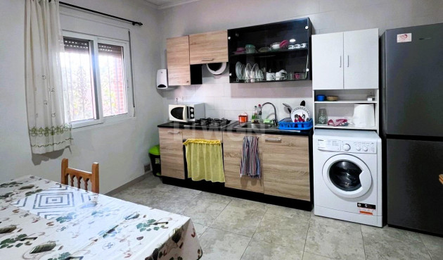 Odsprzedaż - Villa - Orihuela - Desamparados-hurchillo-torremendo