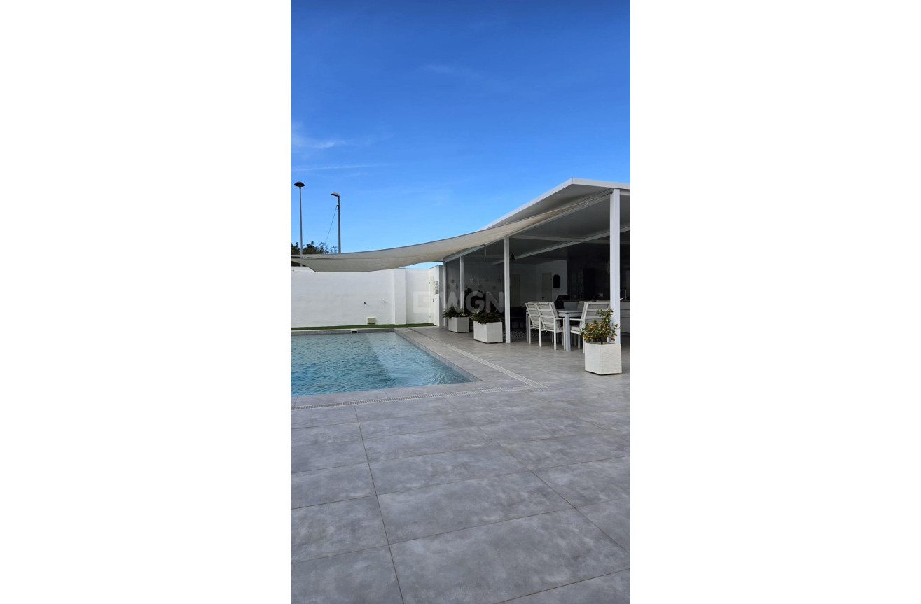 Resale - Villa - Orihuela - Montepinar-la Aparecida-raiguero