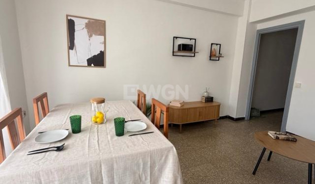 Odsprzedaż - Mieszkanie w bloku - Torrevieja - Centro