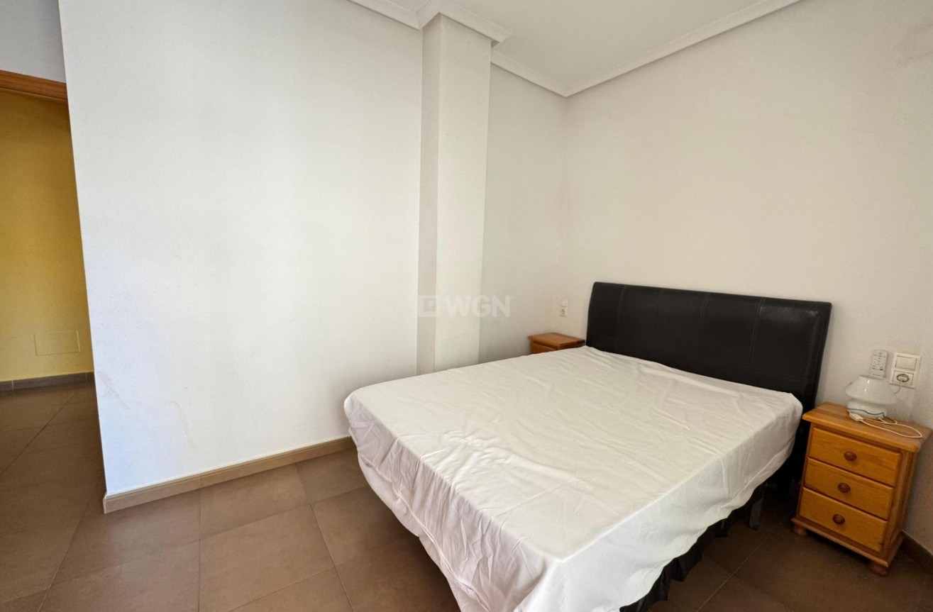 Odsprzedaż - Mieszkanie w bloku - Torrevieja - Costa Blanca