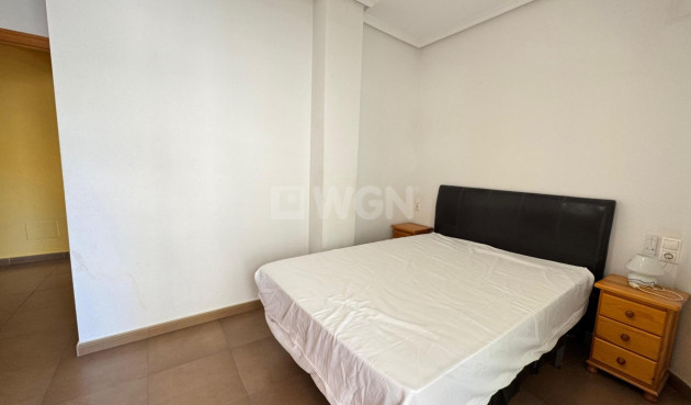 Odsprzedaż - Mieszkanie w bloku - Torrevieja - Costa Blanca