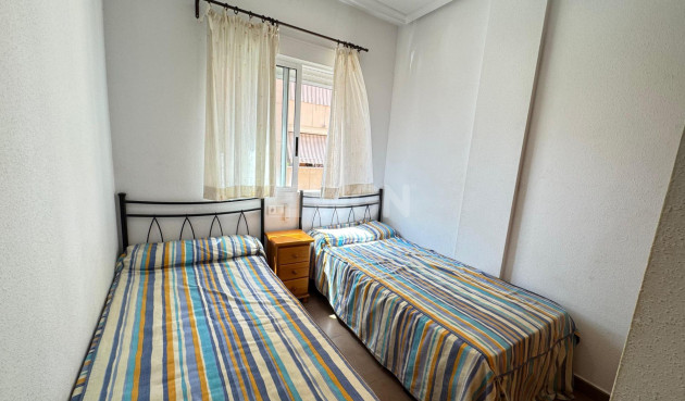 Odsprzedaż - Mieszkanie w bloku - Torrevieja - Costa Blanca