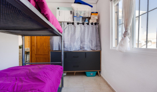 Odsprzedaż - Bungalow - Torrevieja - aguas nuevas
