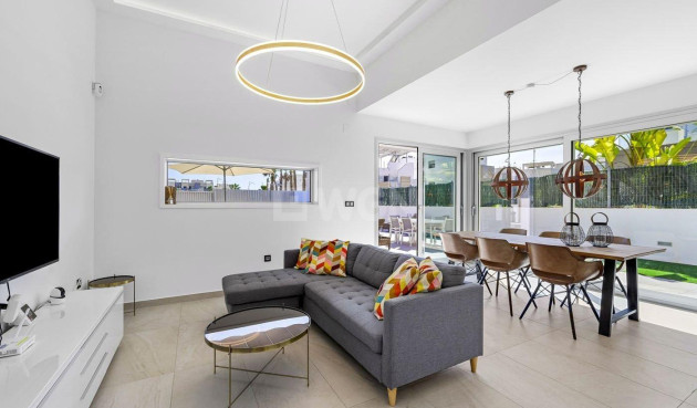 Wiederverkauf - Villa - Guardamar del Segura - El Raso