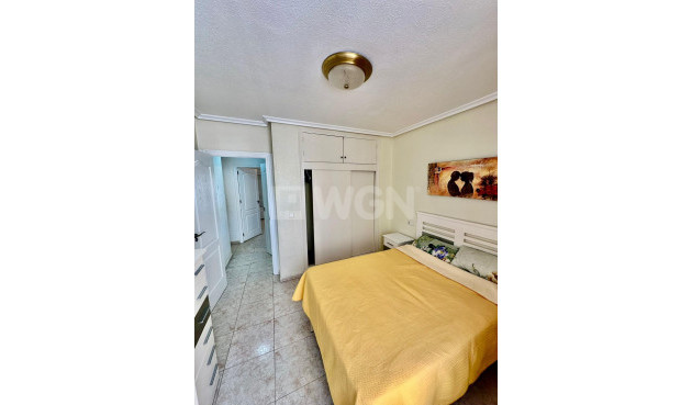 Wiederverkauf - Bungalow - Torrevieja - aguas nuevas