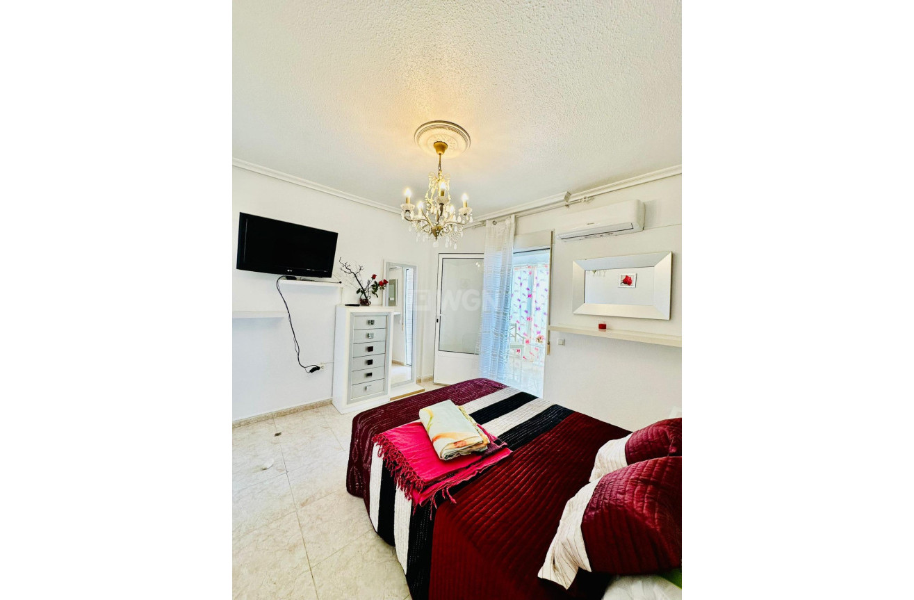 Wiederverkauf - Bungalow - Torrevieja - aguas nuevas