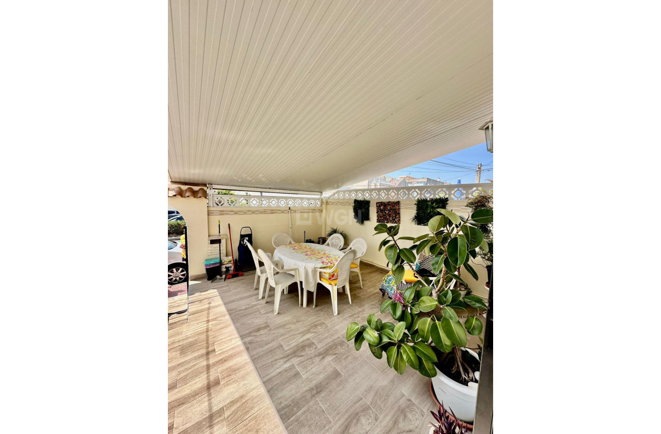 Wiederverkauf - Bungalow - Torrevieja - aguas nuevas