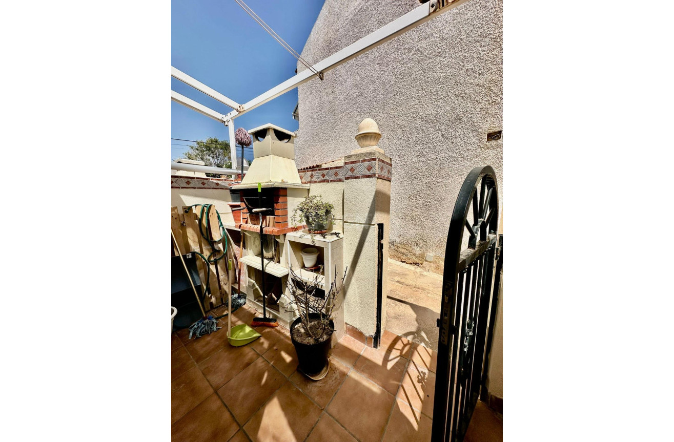 Wiederverkauf - Bungalow - Torrevieja - aguas nuevas