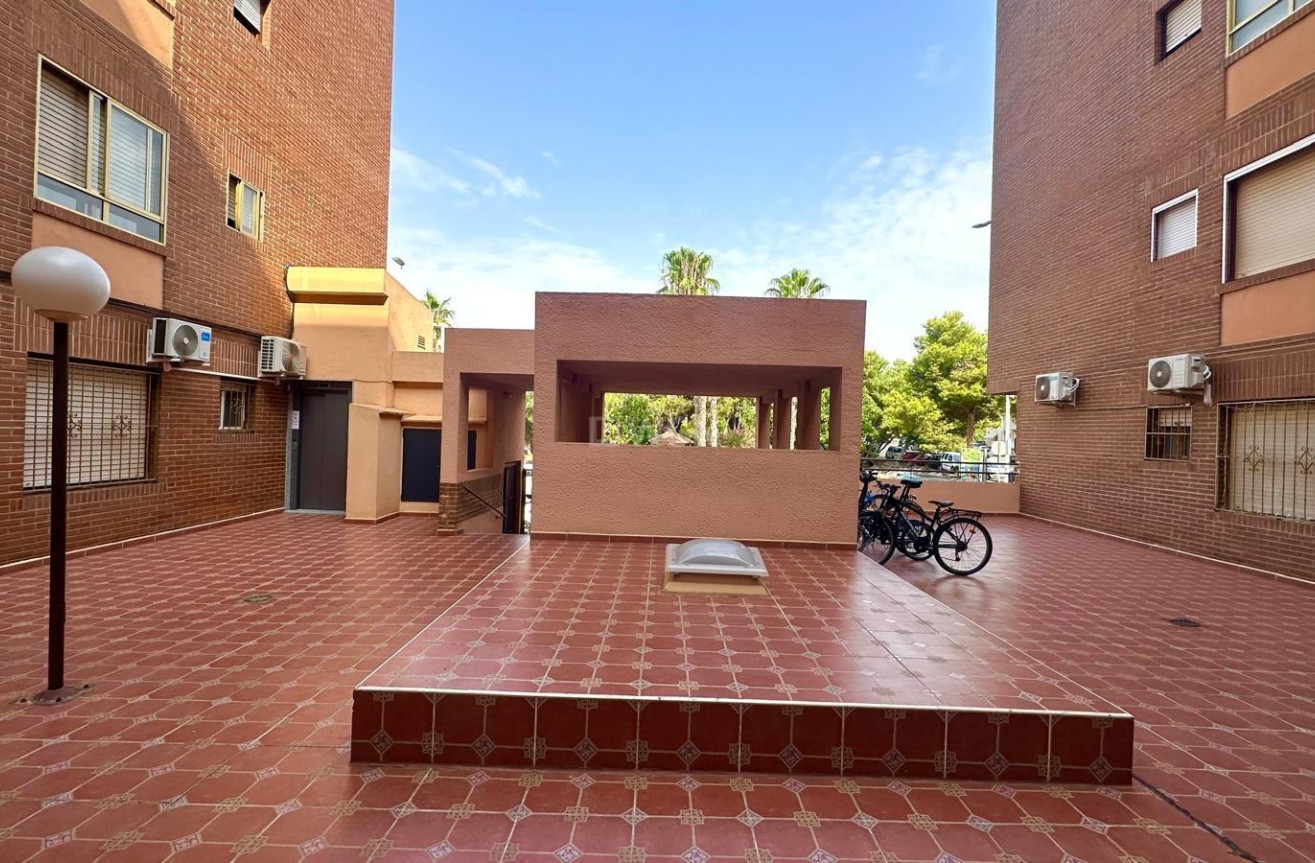 Reventa - Apartamento / piso - Torrevieja - Acequion