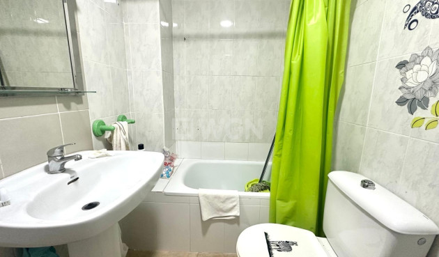 Reventa - Apartamento / piso - Torrevieja - Acequion