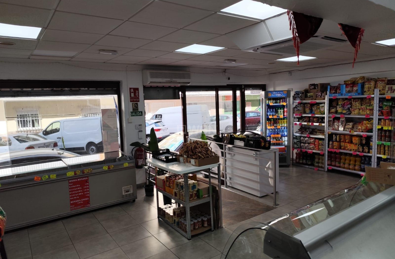 Odsprzedaż - Reklama w telewizji - Torrevieja - Estacion De Autobuses