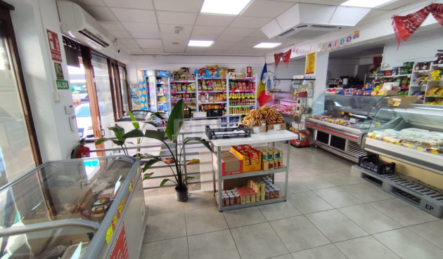 Odsprzedaż - Reklama w telewizji - Torrevieja - Estacion De Autobuses