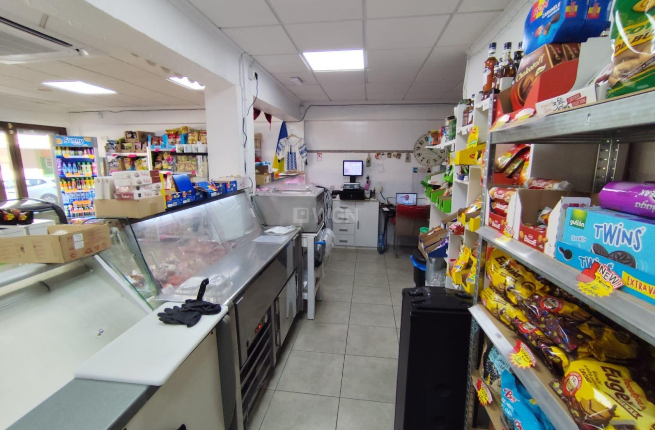 Odsprzedaż - Reklama w telewizji - Torrevieja - Estacion De Autobuses