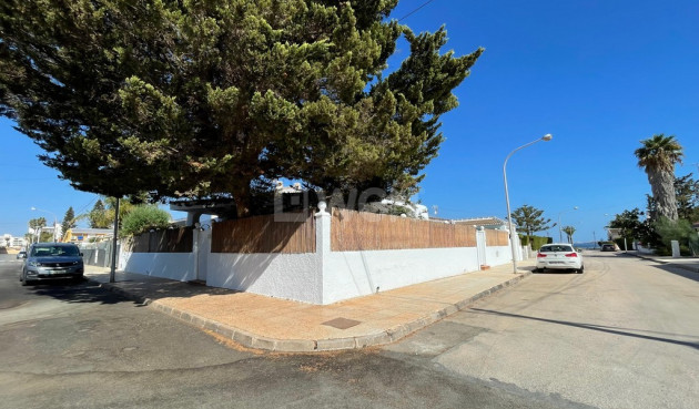 Odsprzedaż - Villa - Mar de Cristal - Costa Calida