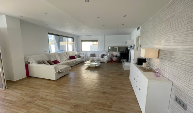 Odsprzedaż - Villa - Mar de Cristal - Costa Calida