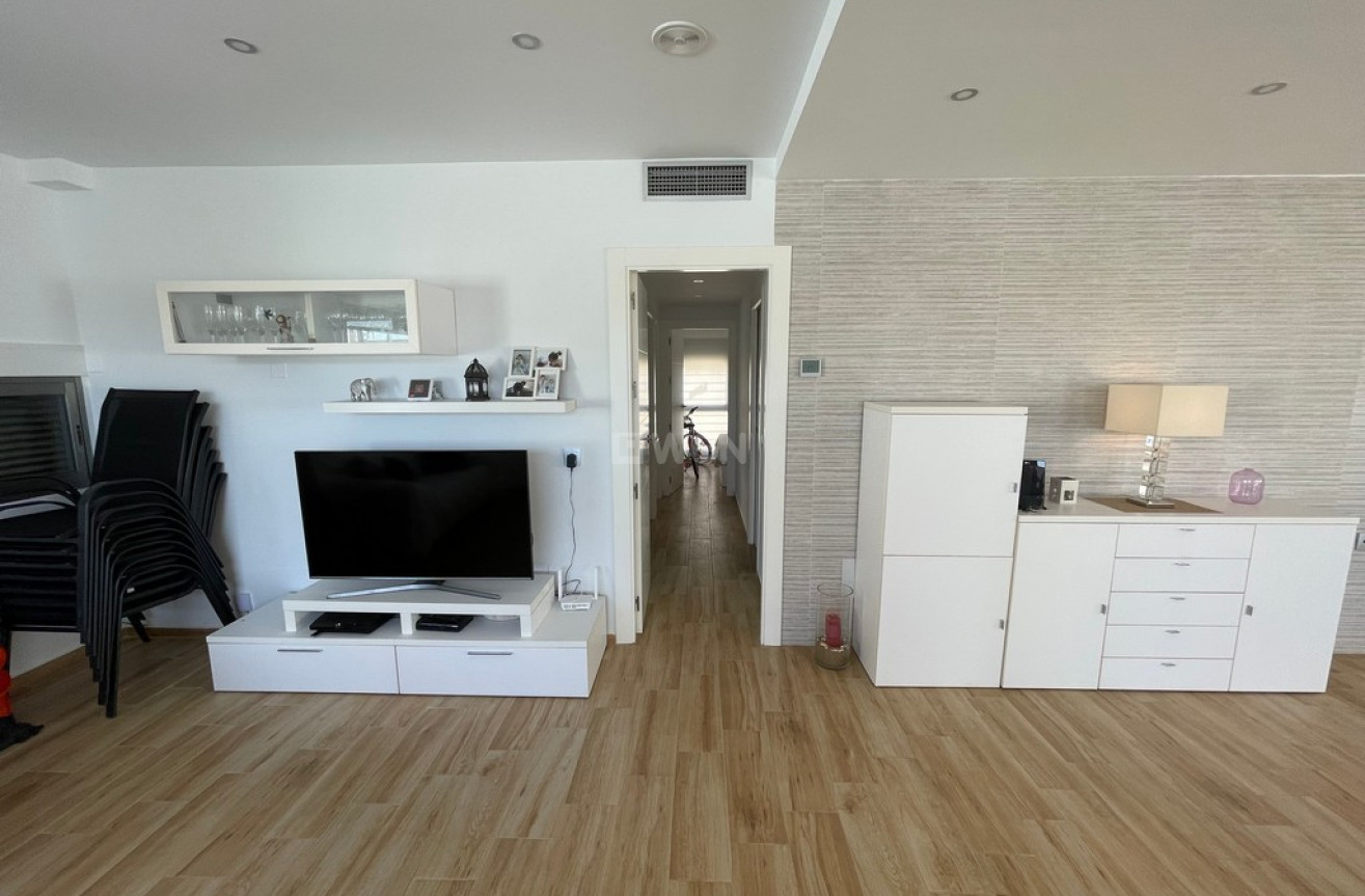 Odsprzedaż - Villa - Mar de Cristal - Costa Calida