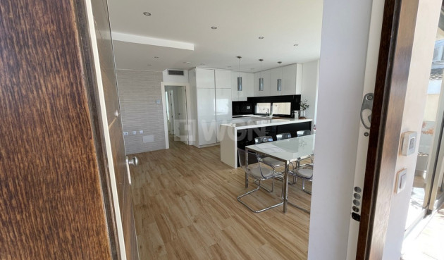 Odsprzedaż - Villa - Mar de Cristal - Costa Calida