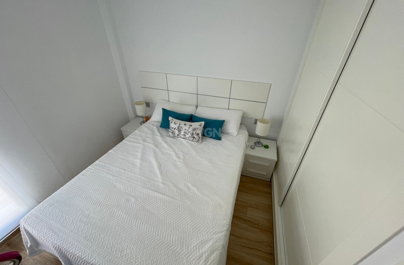 Odsprzedaż - Villa - Mar de Cristal - Costa Calida