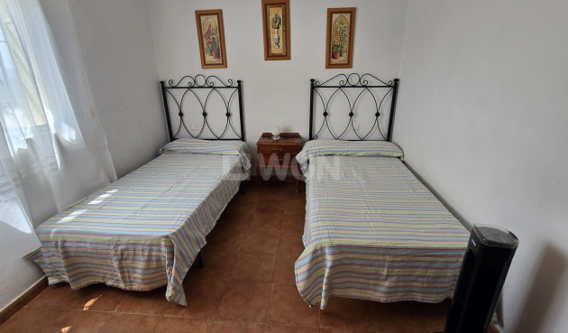 Odsprzedaż - Kamienica - Alcaucín - Inland