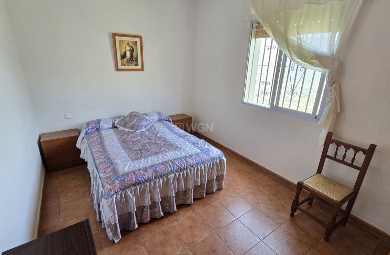 Odsprzedaż - Kamienica - Alcaucín - Inland