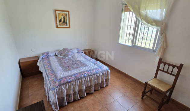 Odsprzedaż - Kamienica - Alcaucín - Inland