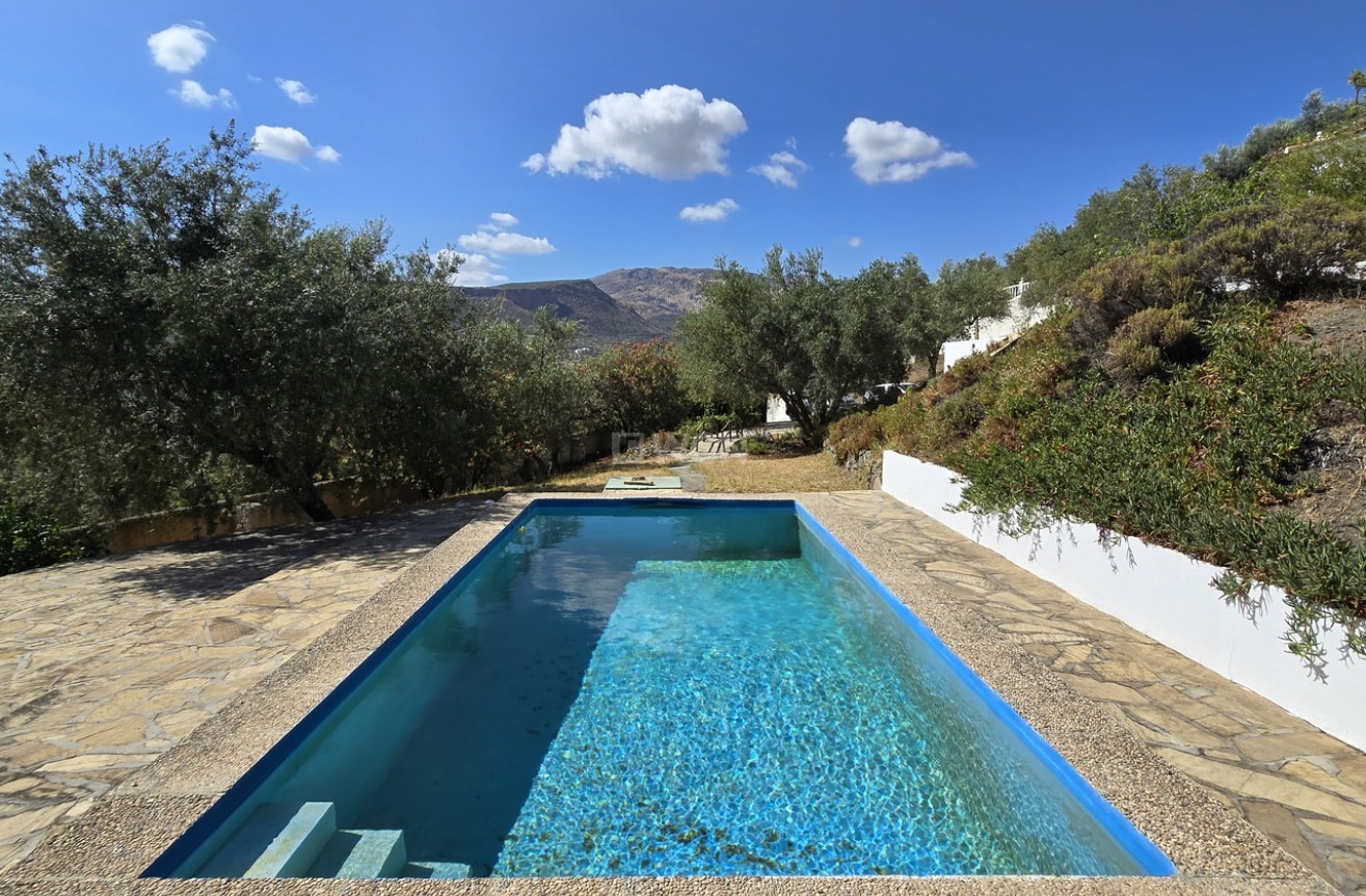 Odsprzedaż - Villa - Alcaucín - Inland