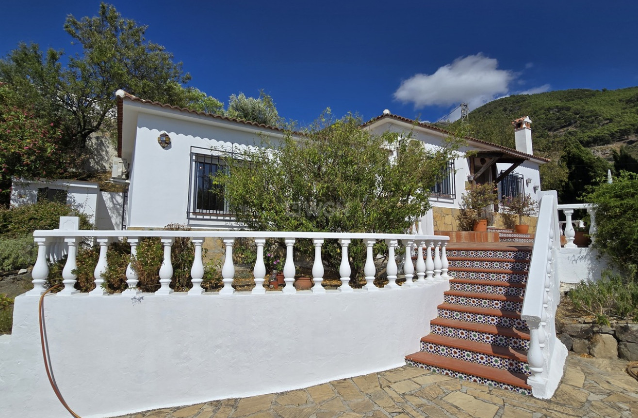 Odsprzedaż - Villa - Alcaucín - Inland