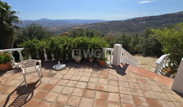 Odsprzedaż - Villa - Alcaucín - Inland