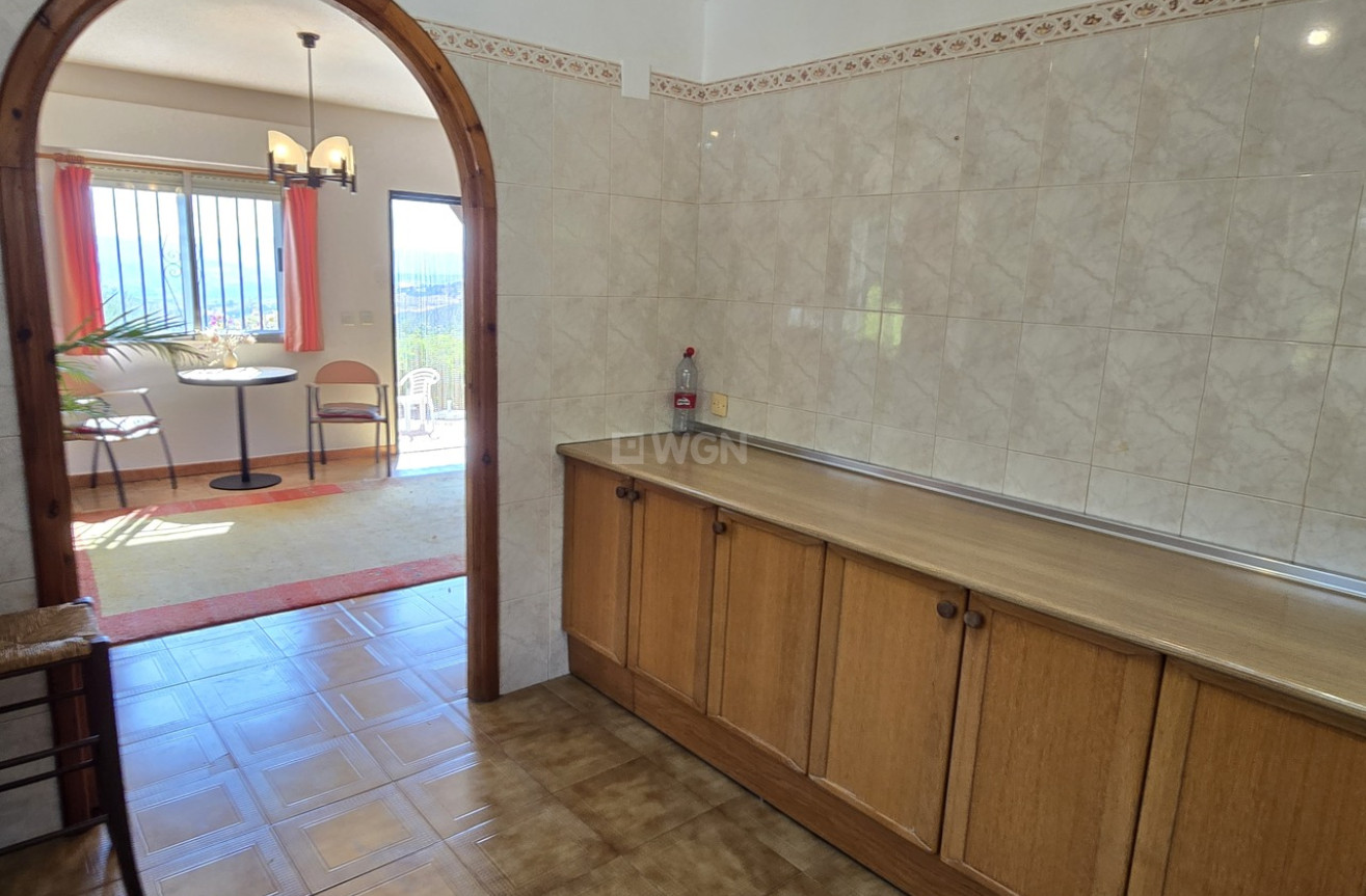 Odsprzedaż - Villa - Alcaucín - Inland