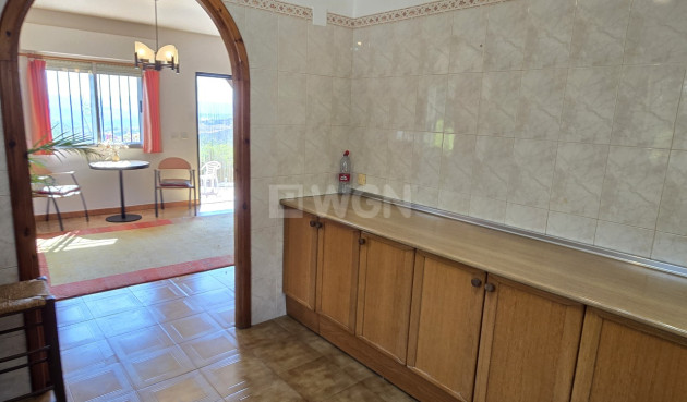 Odsprzedaż - Villa - Alcaucín - Inland