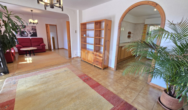 Odsprzedaż - Villa - Alcaucín - Inland