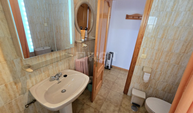 Odsprzedaż - Villa - Alcaucín - Inland