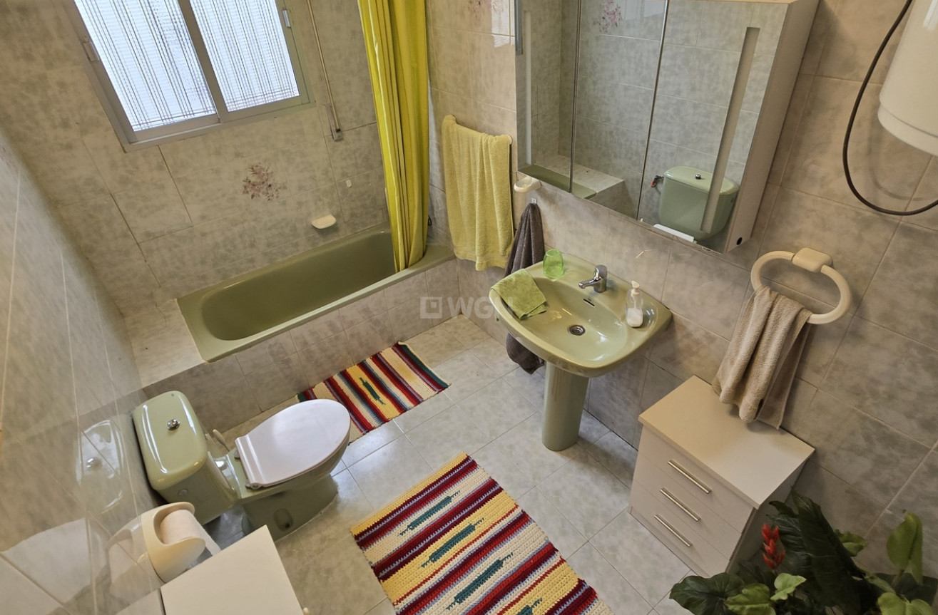 Odsprzedaż - Villa - Alcaucín - Inland